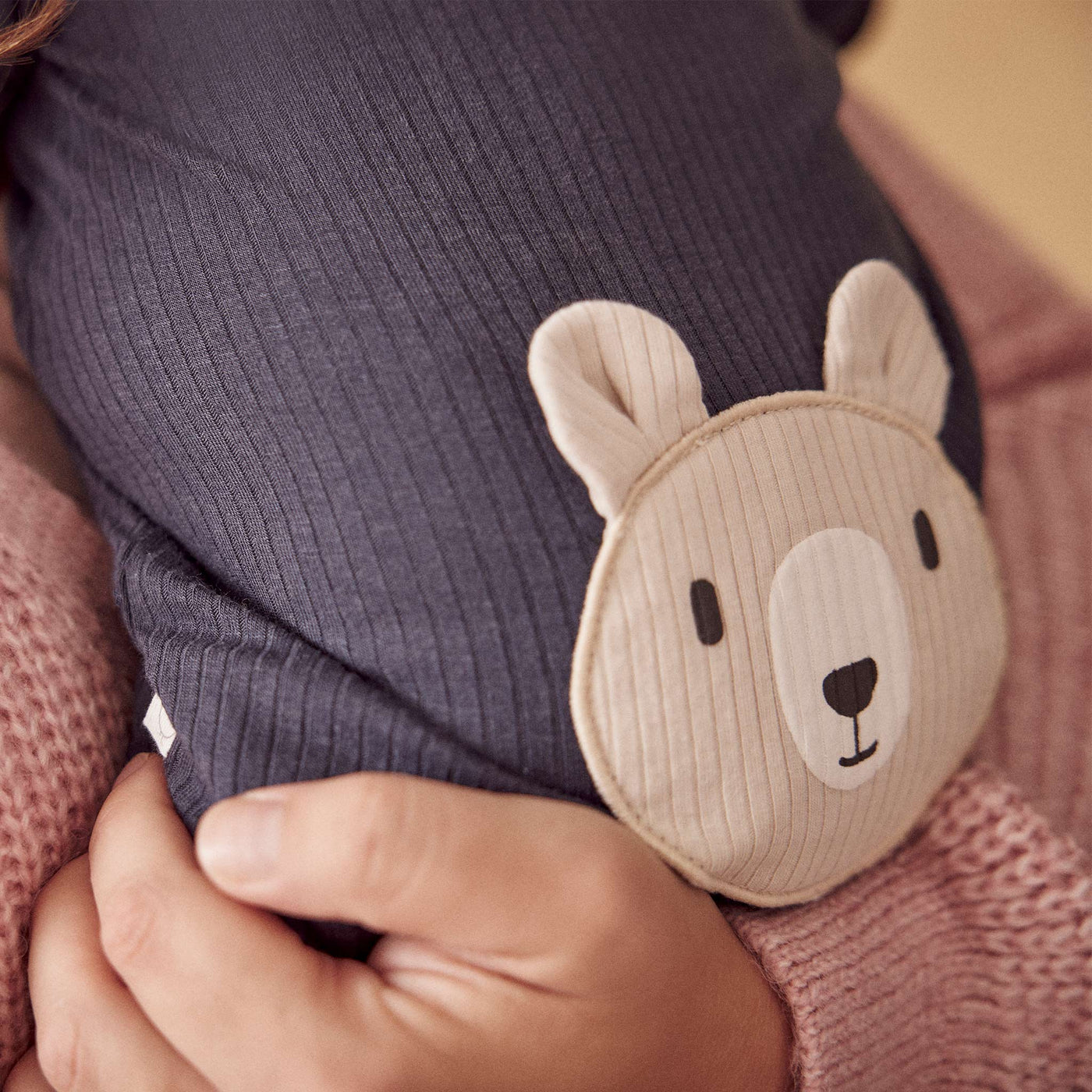 flatlay_roundel_bamboo_cotton