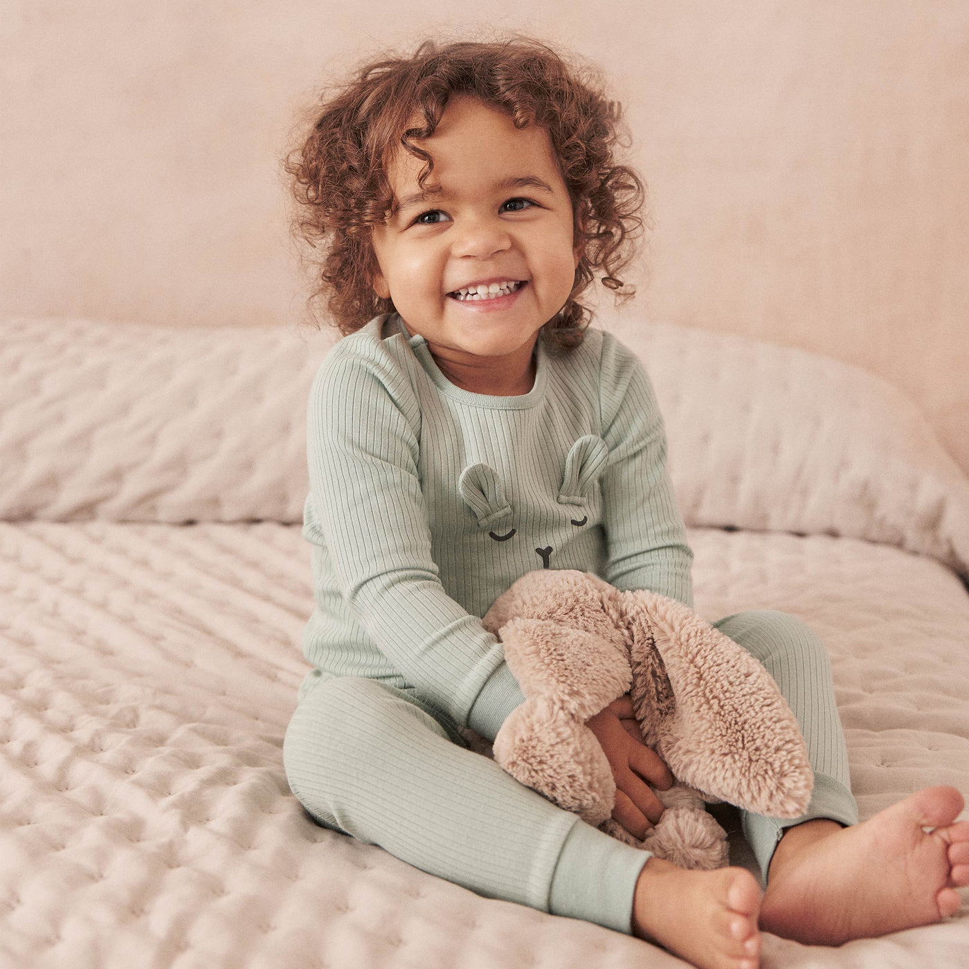 flatlay_roundel_cotton_bamboo