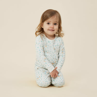 flatlay_roundel_signature_fabric