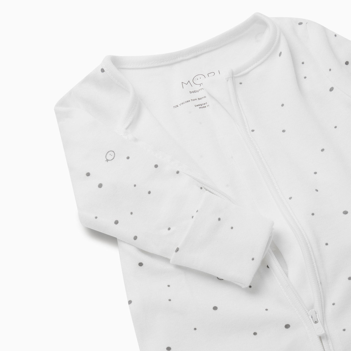 flatlay_roundel_signature_fabric