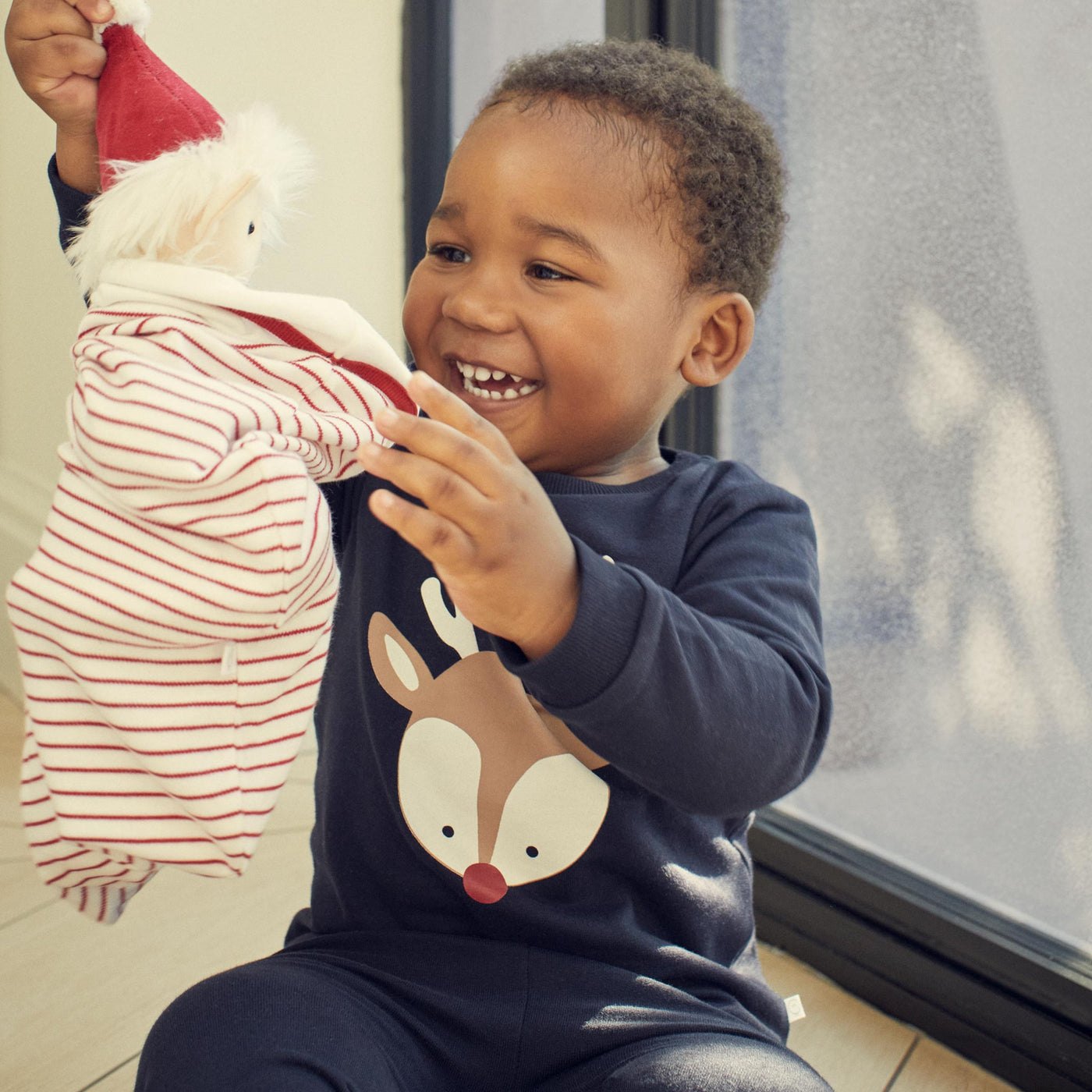 Reindeer Sweatshirt & Joggers Outfit