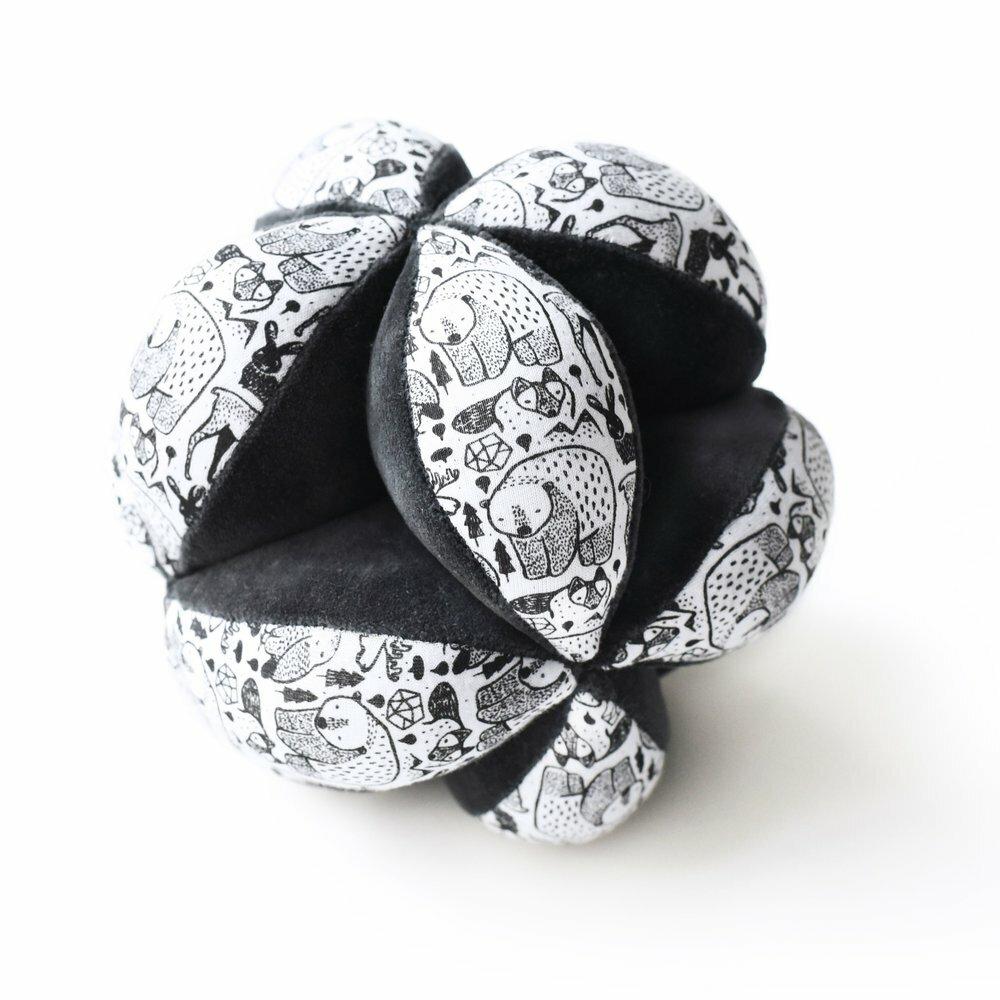 flatlay_roundel_friends