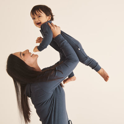 flatlay_roundel_cotton_bamboo           